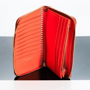 Henri bendel wallet